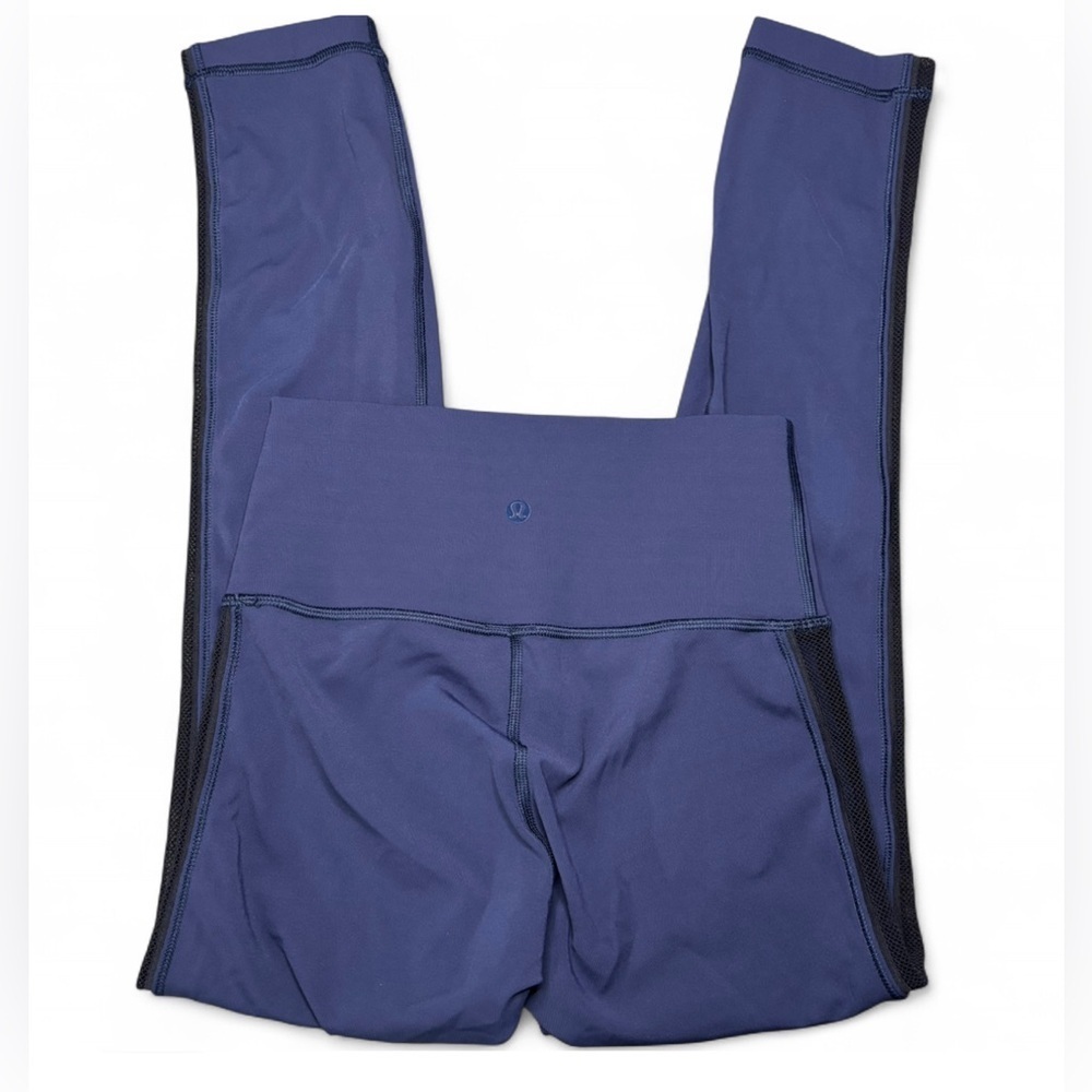 Lululemon High Times Pant (Wing Mesh)
Full-On Luxtreme • Deep Navy • Size 4